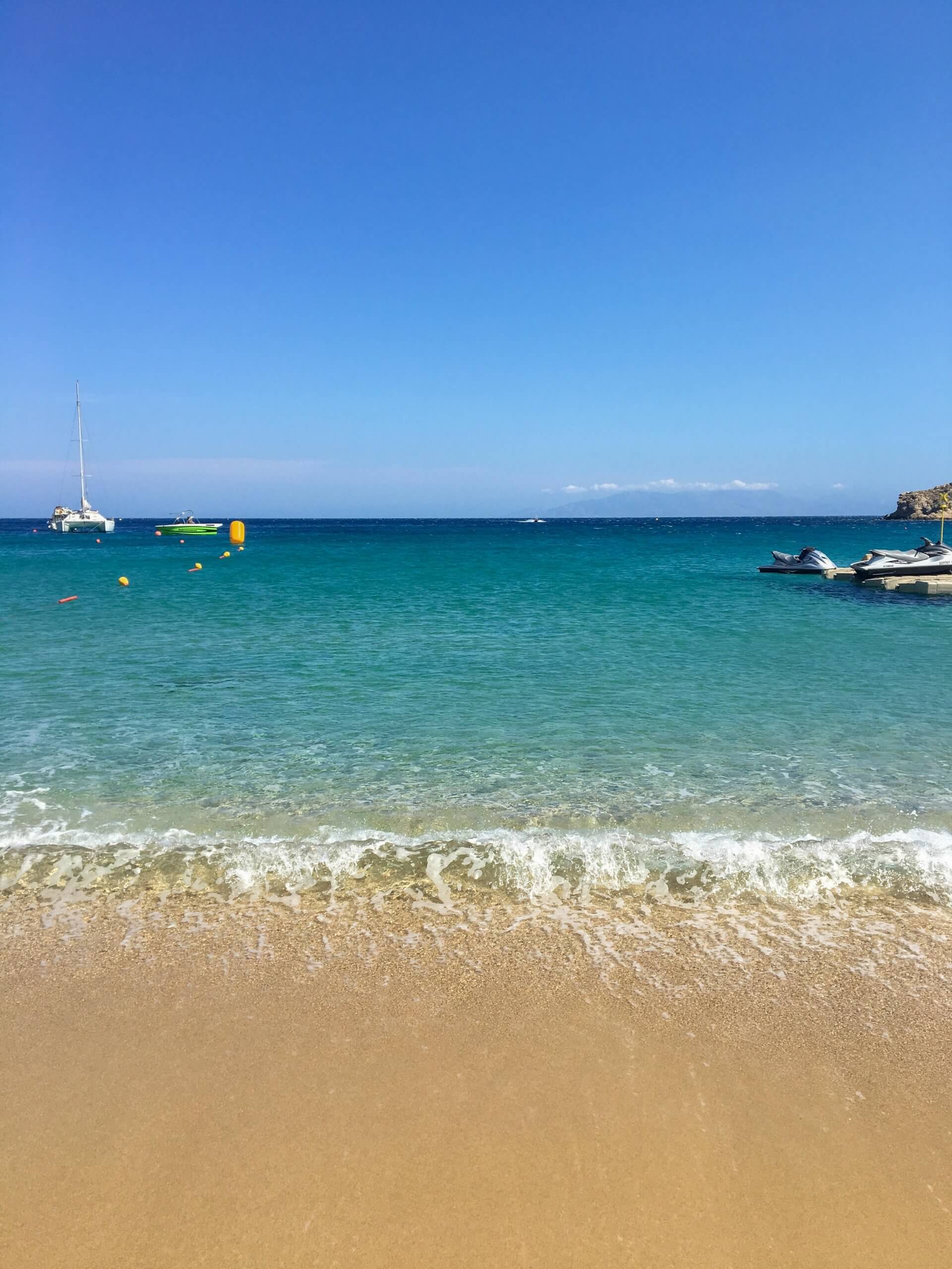 mykonos beaches and boats